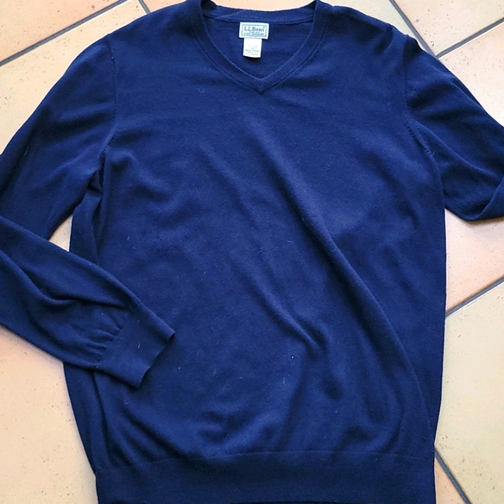 Ll Bean  blue cashmere cotton v neck sweater large